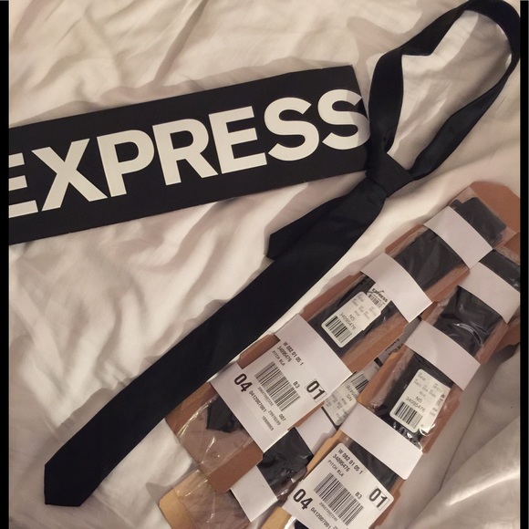 EXPRESS black 💯% silk tie NEW - Picture 2 of 5